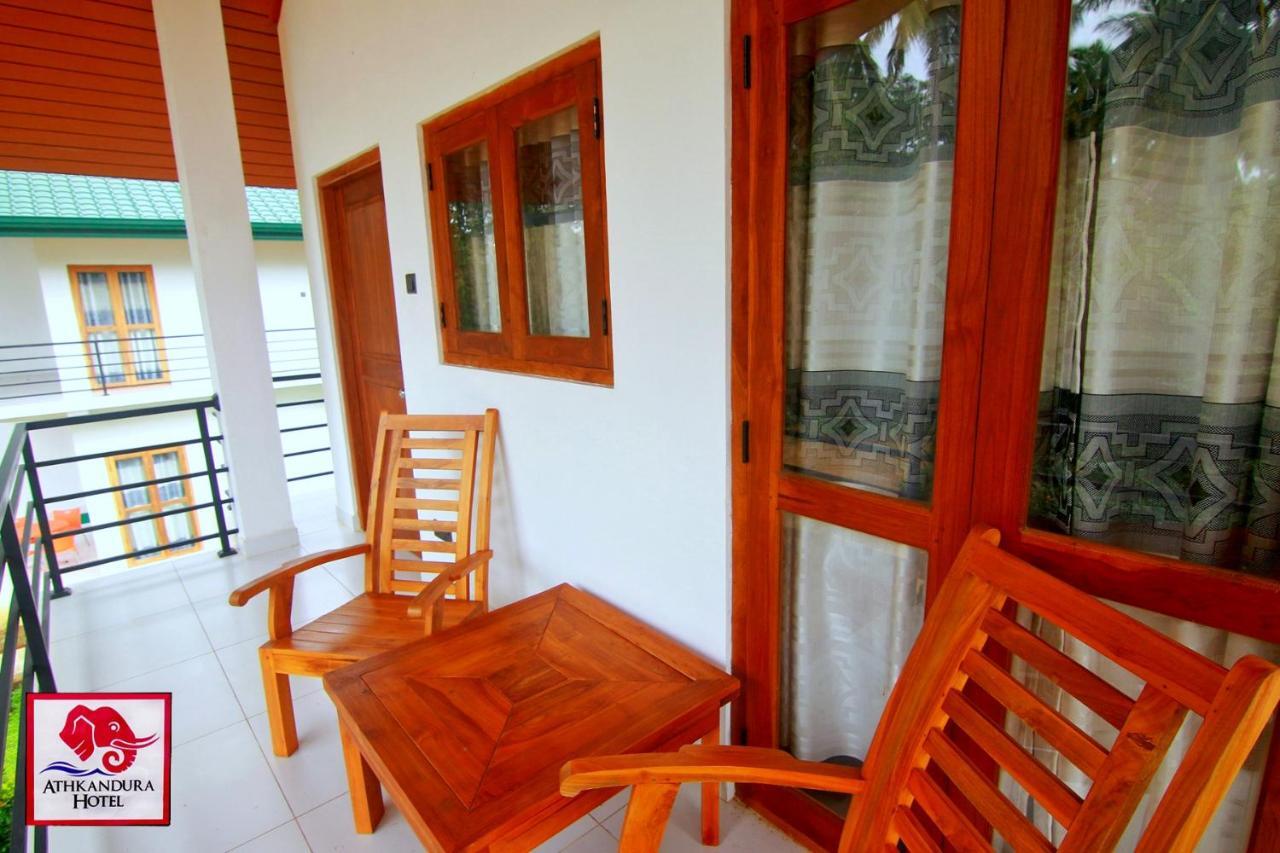 Athkandura Hotel Habarana Exterior photo