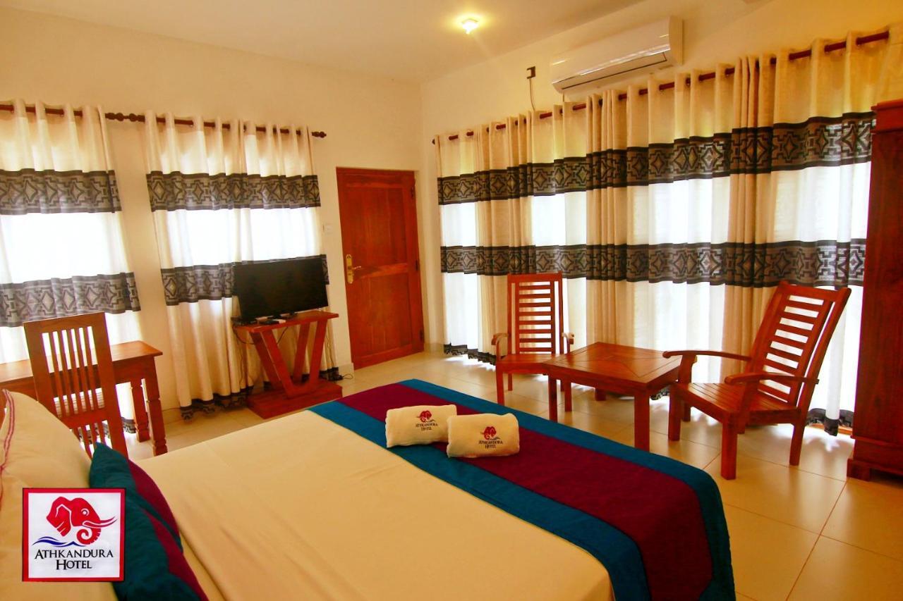 Athkandura Hotel Habarana Exterior photo