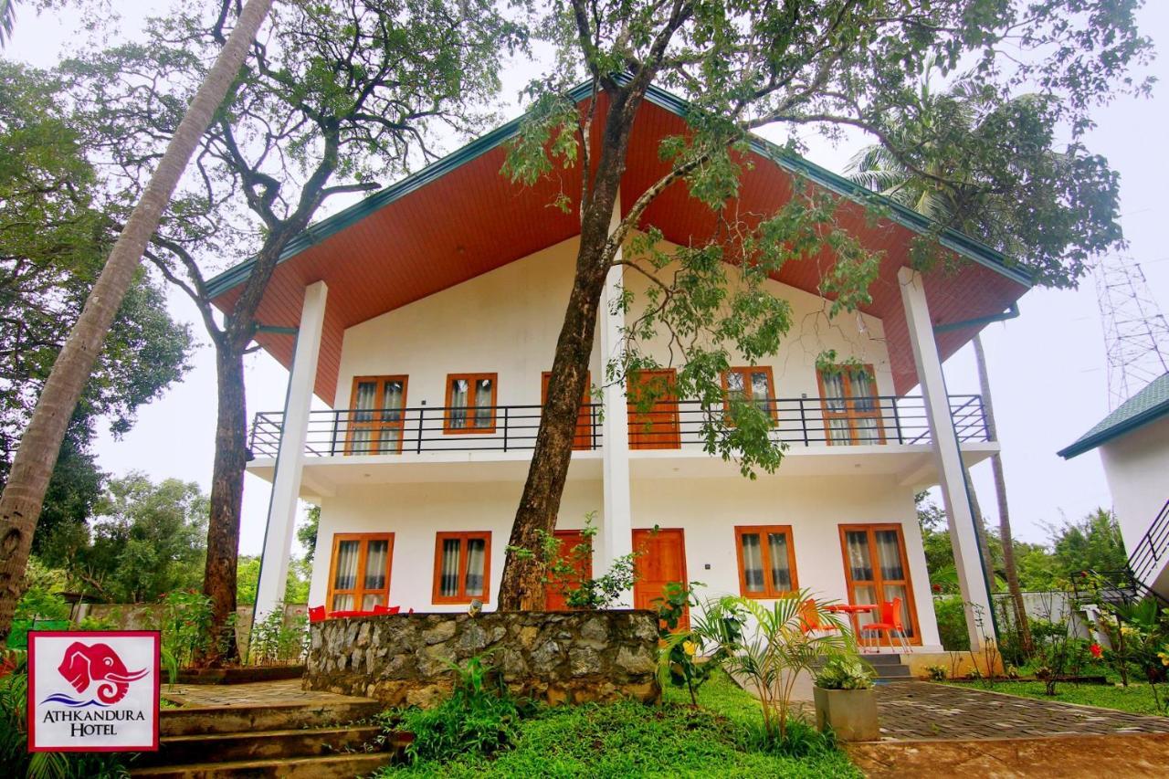 Athkandura Hotel Habarana Exterior photo